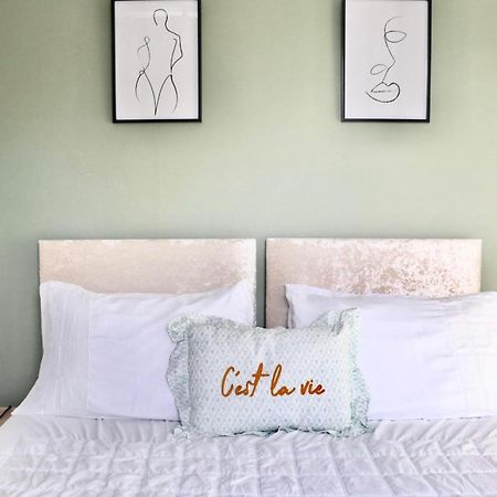 Stunning Apartment, Sleeps 4, Central London, 1 Bedroom, Zone 1, Kennington - Open For Business Stays, Long Stays And Families Relocating Экстерьер фото