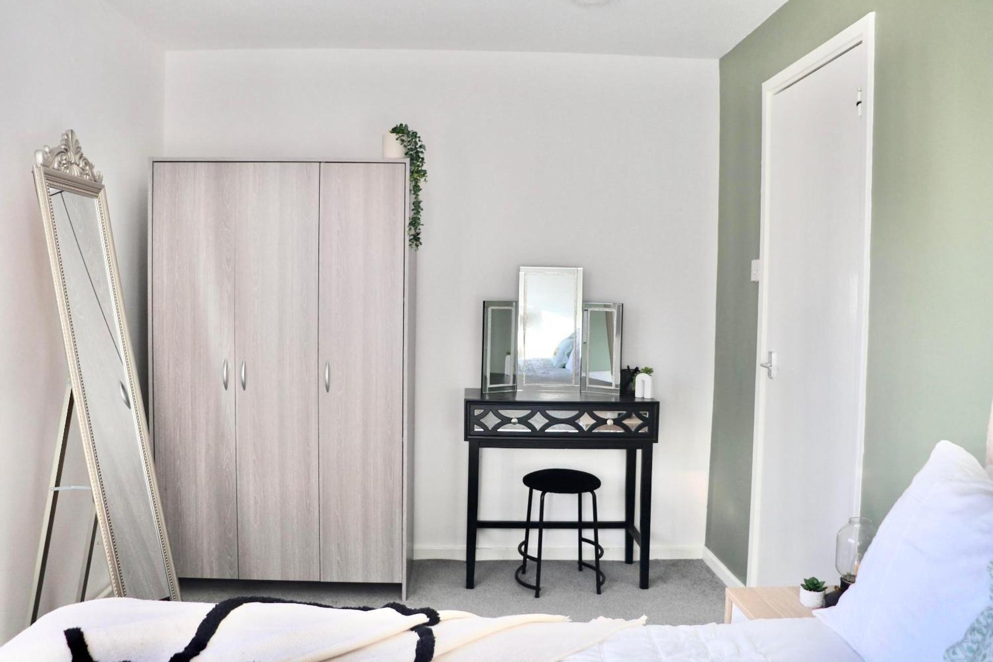 Stunning Apartment, Sleeps 4, Central London, 1 Bedroom, Zone 1, Kennington - Open For Business Stays, Long Stays And Families Relocating Экстерьер фото